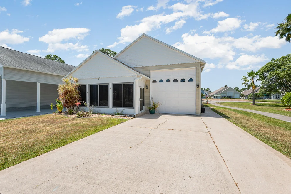 Unit for sale at 535 Twin Lakes Drive, Titusville, FL 32780