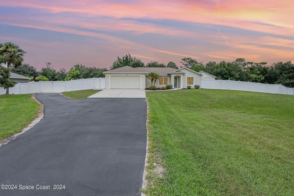 Unit for sale at 4045 SW Alan Shepard Avenue, Cocoa, FL 32926