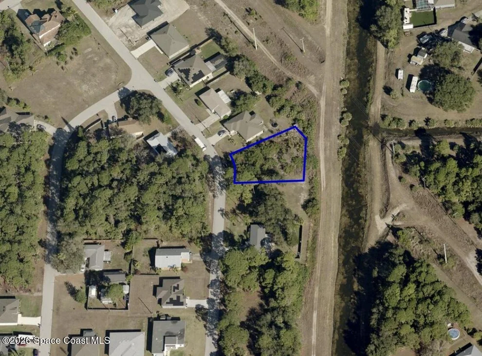 Unit for sale at 1467 Saxony Road SW, Palm Bay, FL 32908