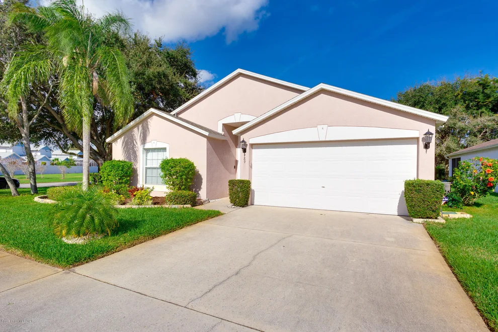 Unit for sale at 989 Villa Drive, Melbourne, FL 32940