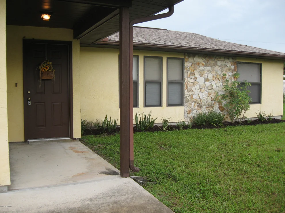 Unit for sale at 1687 NW Capistrano Avenue, Palm Bay, FL 32907