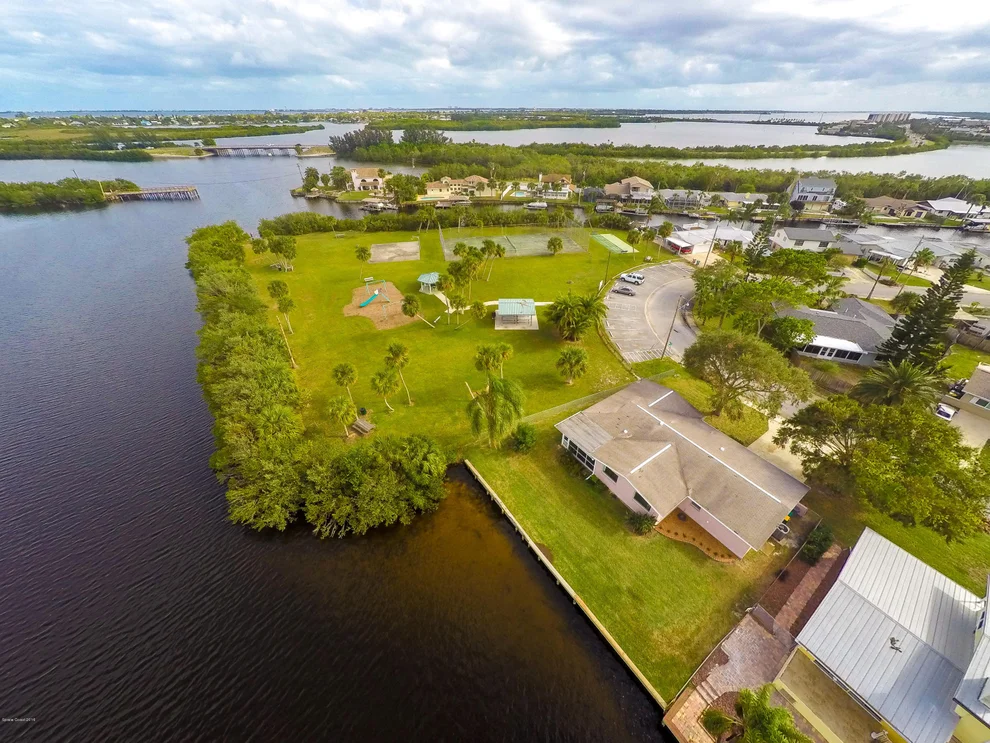 Unit for sale at 650 Paula Avenue, Merritt Island, FL 32953