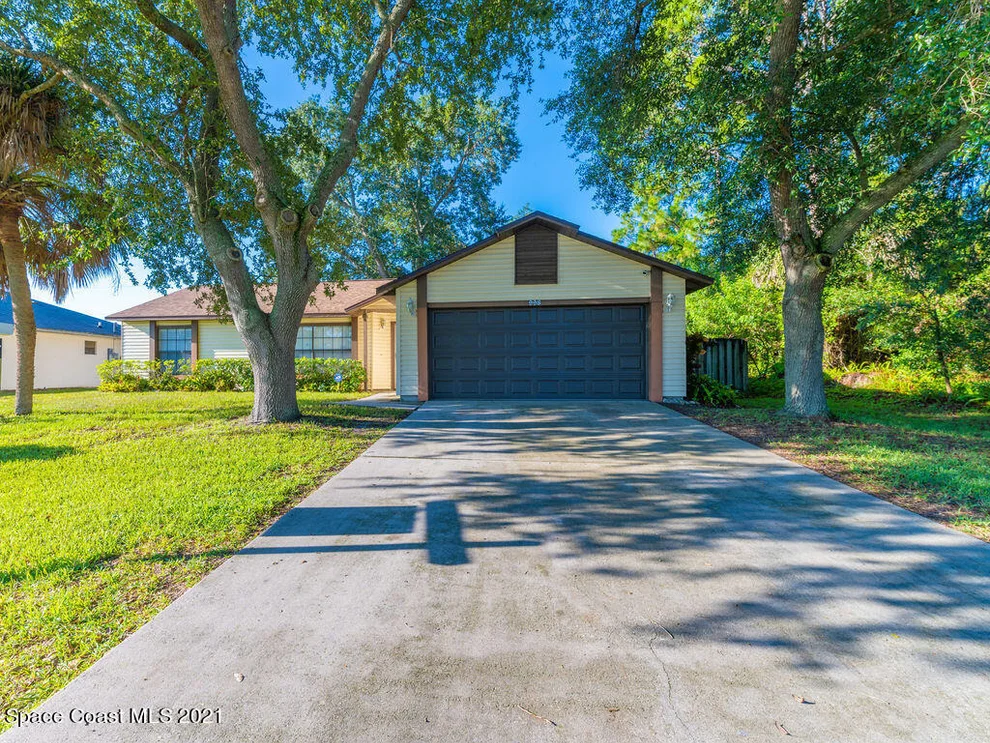 Unit for sale at 998 Lynbrook Street NW, Palm Bay, FL 32907