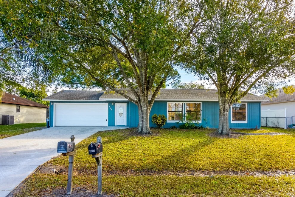 Unit for sale at 995 Locust Avenue NW, Palm Bay, FL 32907