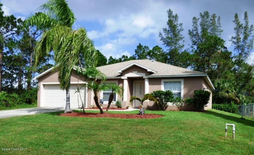 Unit for sale at 841 Garvey Road SW, Palm Bay, FL 32908