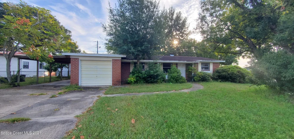Unit for sale at 901 N Singleton Avenue, Titusville, FL 32796