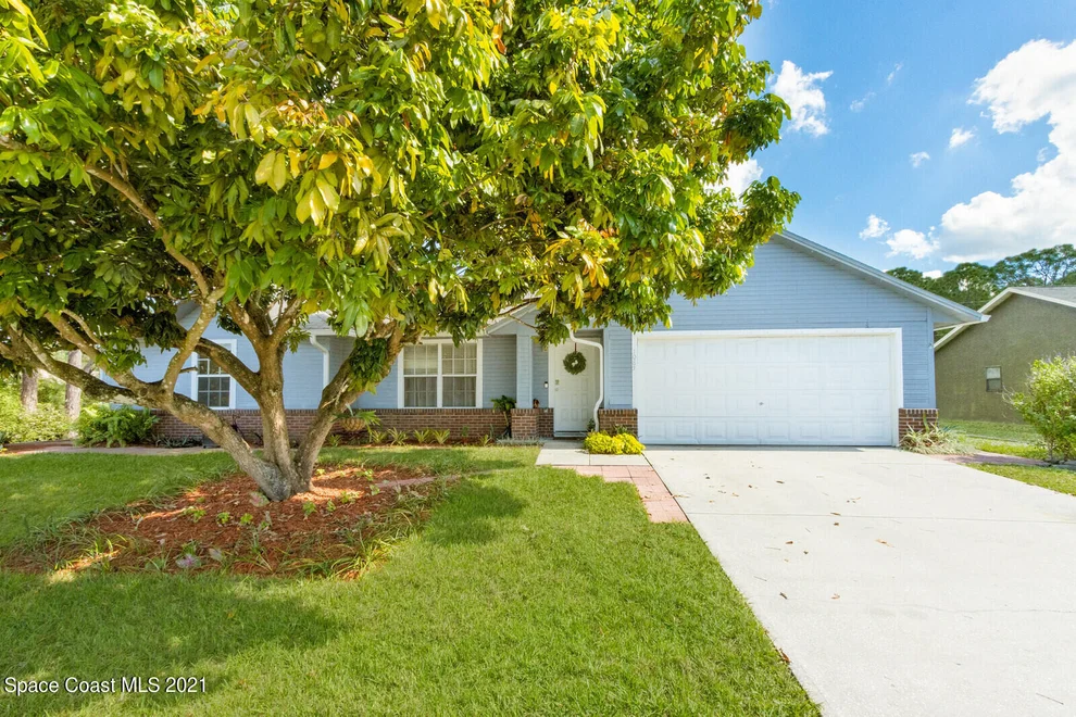 Unit for sale at 1085 Glendale Avenue NW, Palm Bay, FL 32907