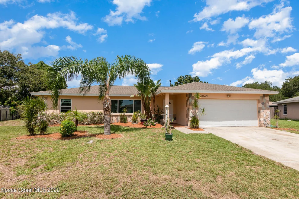 Unit for sale at 2024 Player Circle N, Melbourne, FL 32935