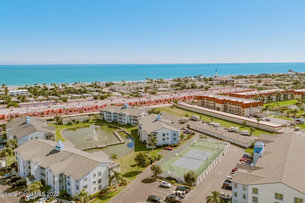 Unit for sale at 570 S Brevard Avenue, Cocoa Beach, FL 32931