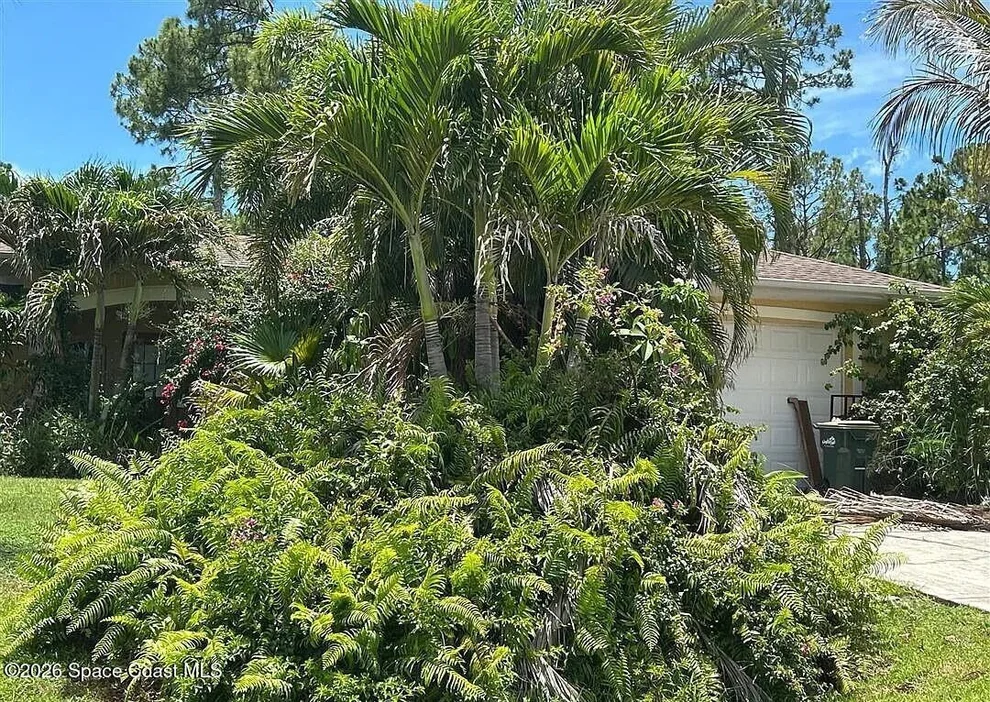 Unit for sale at 3041 Wyola Avenue, North Port, FL 34286