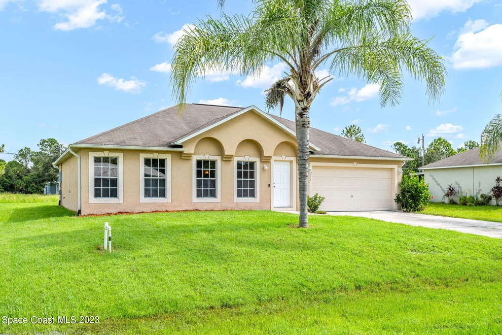 Unit for sale at 231 Bellbrook Street SE, Palm Bay, FL 32909