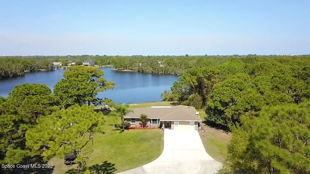 Unit for sale at 1496 Gilmore Street, Malabar, FL 32950