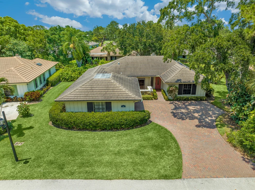 Unit for sale at 128 Prestwick Circle, Vero Beach, FL 32967