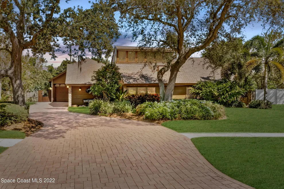 Unit for sale at 855 Lakewood Circle, Merritt Island, FL 32952