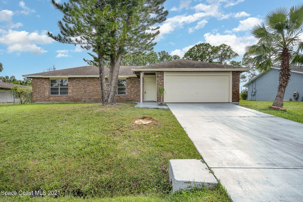 Unit for sale at 1084 Hunt Street NW, Palm Bay, FL 32907