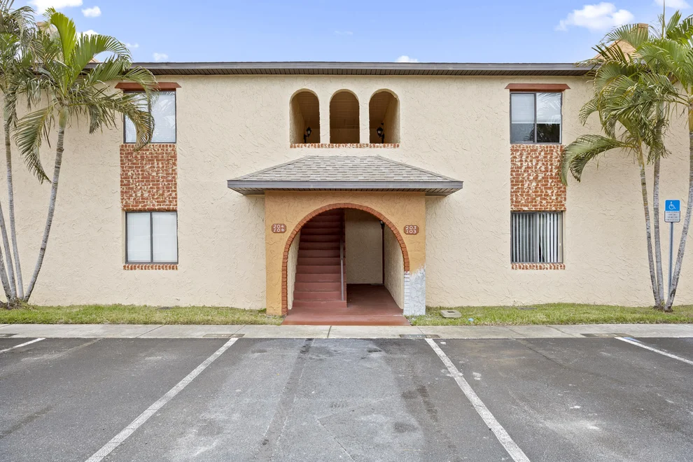 Unit for sale at 203 San Juan Circle, Melbourne, FL 32935