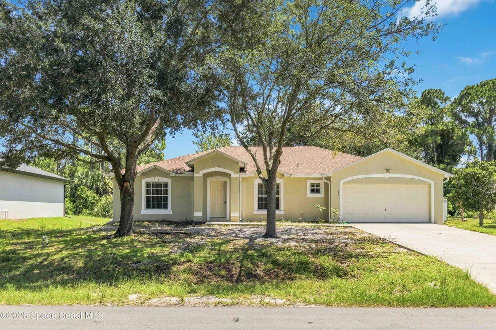 Unit for sale at 133 Hilton Avenue NW, Palm Bay, FL 32907