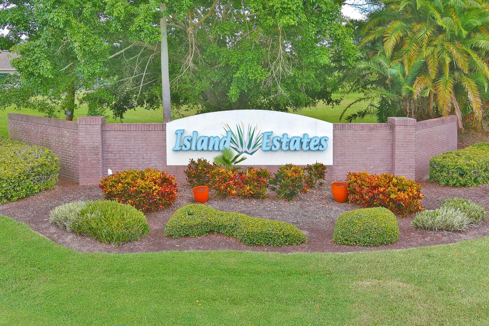 Unit for sale at 4042 Tradewinds Trail, Merritt Island, FL 32953