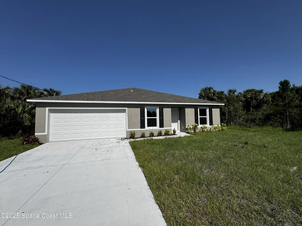 Unit for sale at 3151 Lakeland Avenue SW, Palm Bay, FL 32908
