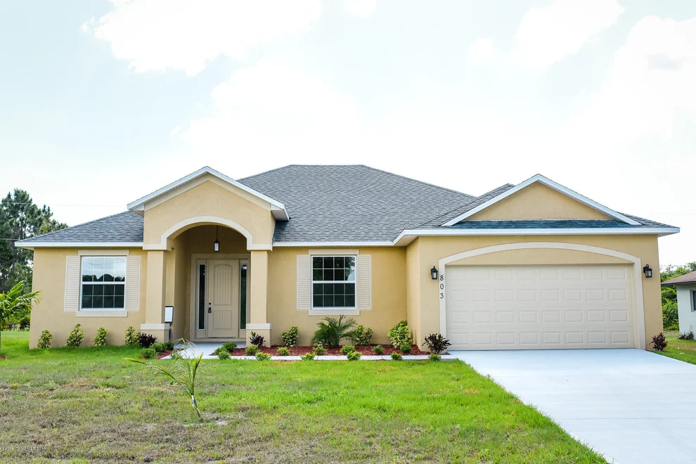 Unit for sale at 803 Carlyle Avenue SE, Palm Bay, FL 32909