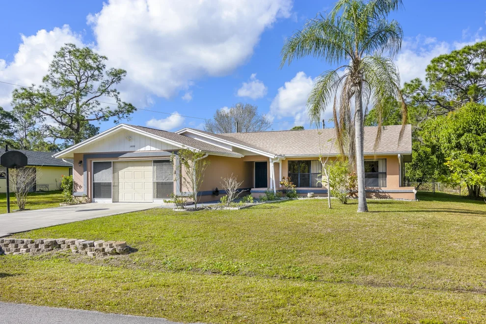 Unit for sale at 1072 Tahiti Avenue SE, Palm Bay, FL 32909