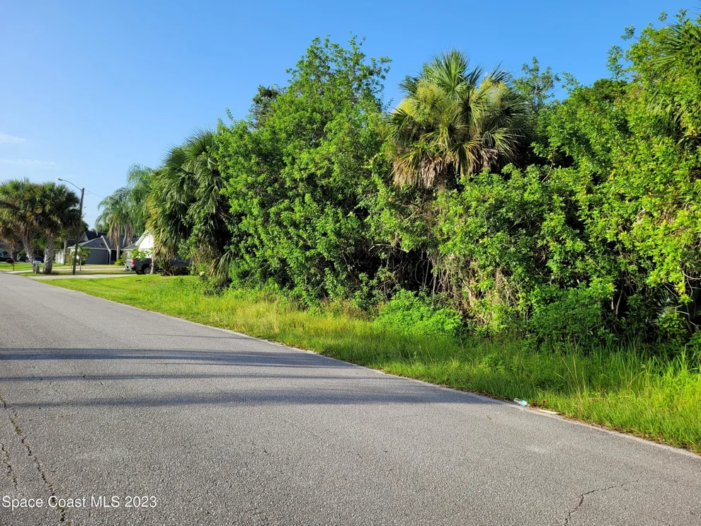 Unit for sale at 526 Avondale Road NE, Palm Bay, FL 32907
