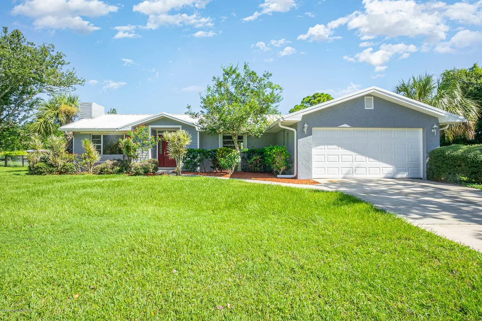 Unit for sale at 4230 Lakeglen Drive, Melbourne, FL 32934