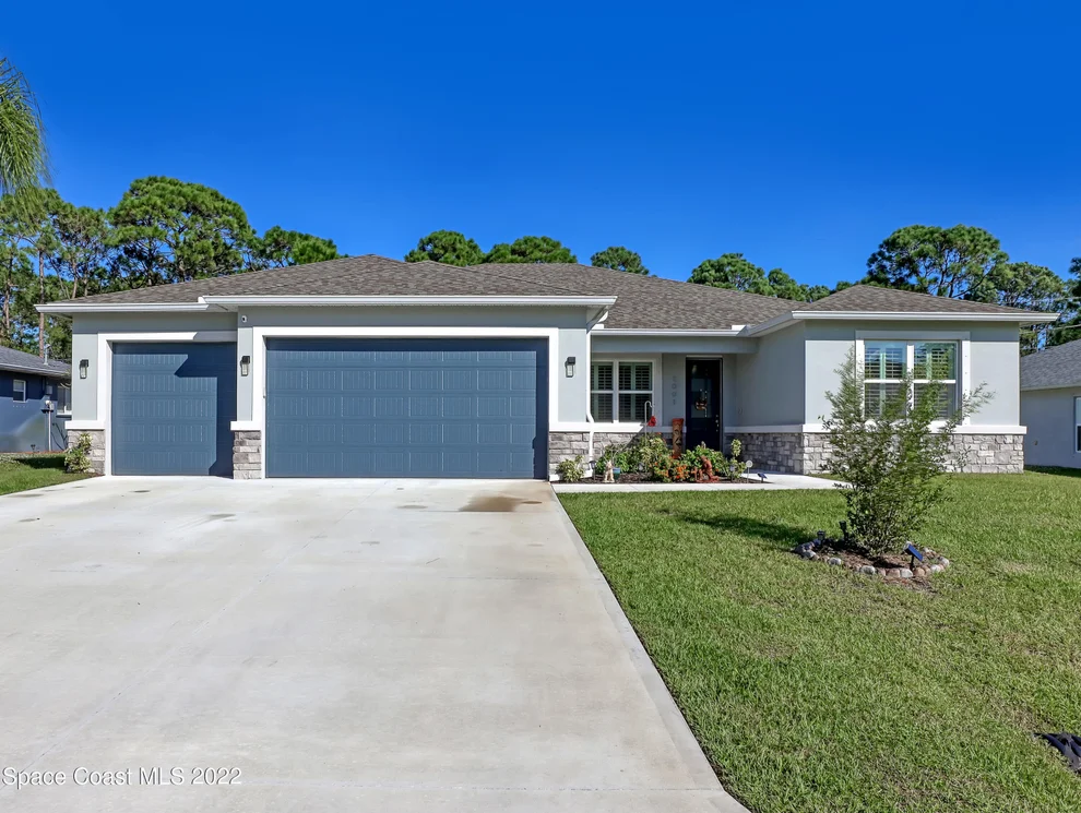 Unit for sale at 1001 Emerald Road SE, Palm Bay, FL 32909