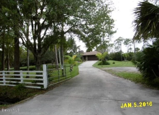 Unit for sale at 2660 Cason Lane, Malabar, FL 32950