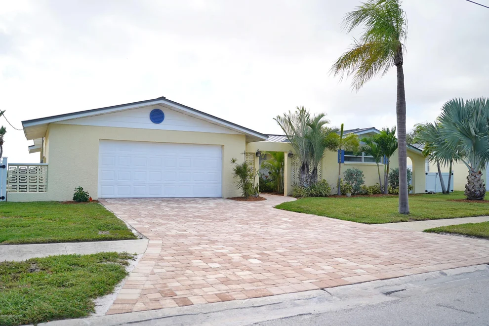 Unit for sale at 525 W Gateway Court, Merritt Island, FL 32952