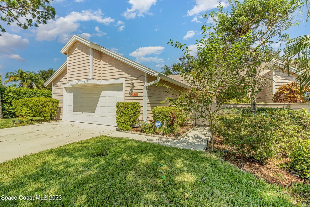 Unit for sale at 922 Ridge Lake Drive, Melbourne, FL 32940