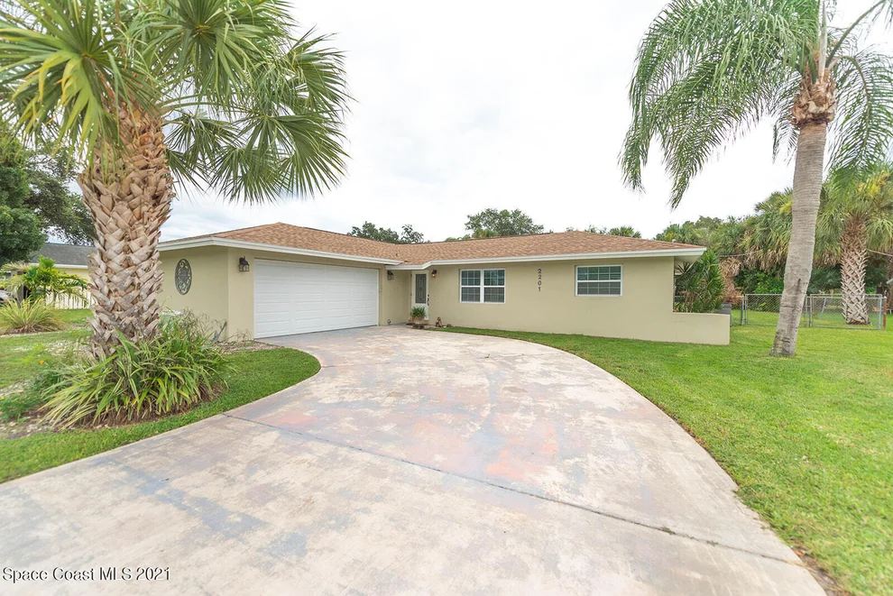 Unit for sale at 2201 Dunbar Avenue, Melbourne, FL 32901