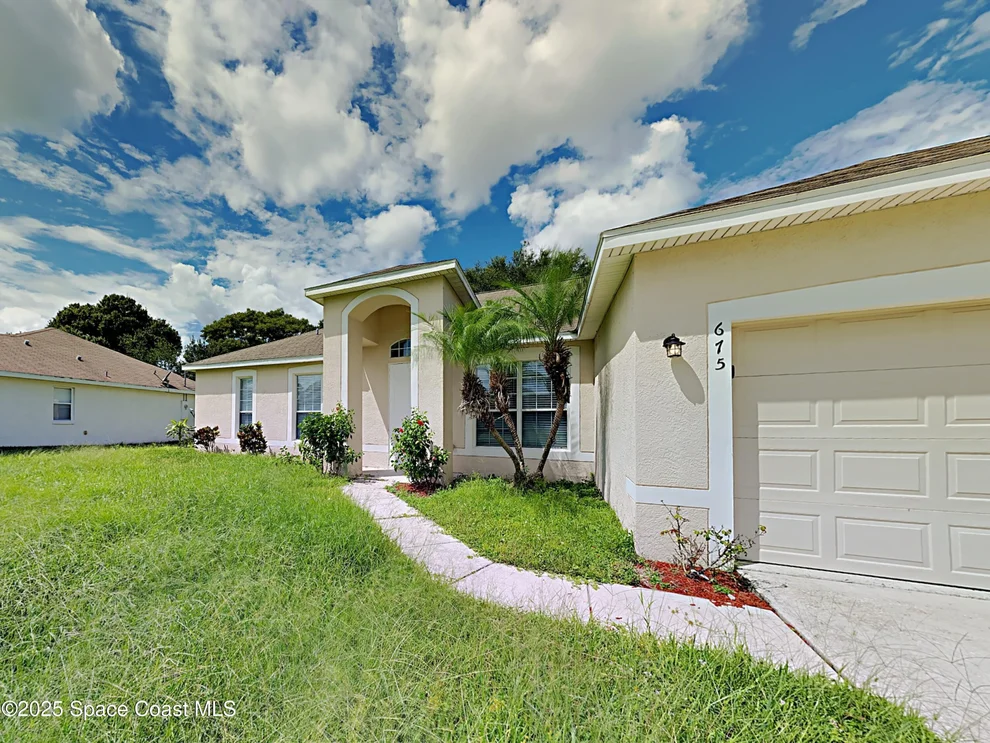 Unit for sale at 675 Pampas Street NW, Palm Bay, FL 32907