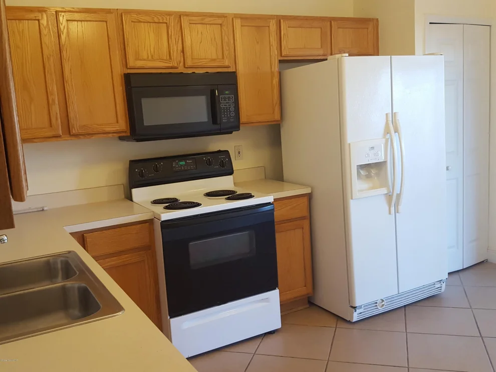 Unit for sale at 1210 White Oak Circle, Melbourne, FL 32934