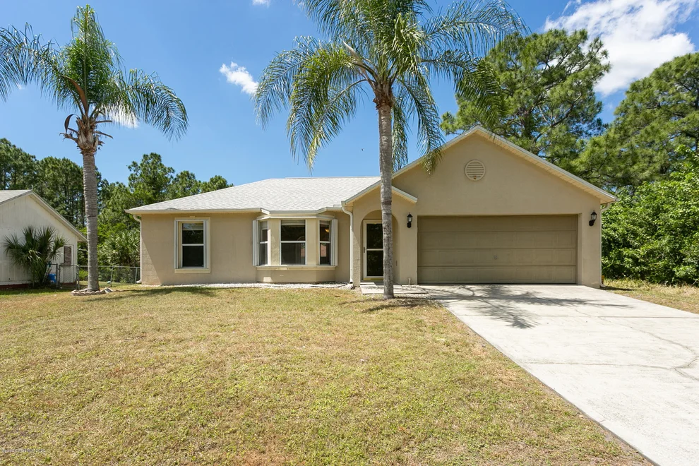 Unit for sale at 450 Wells Avenue SW, Palm Bay, FL 32908