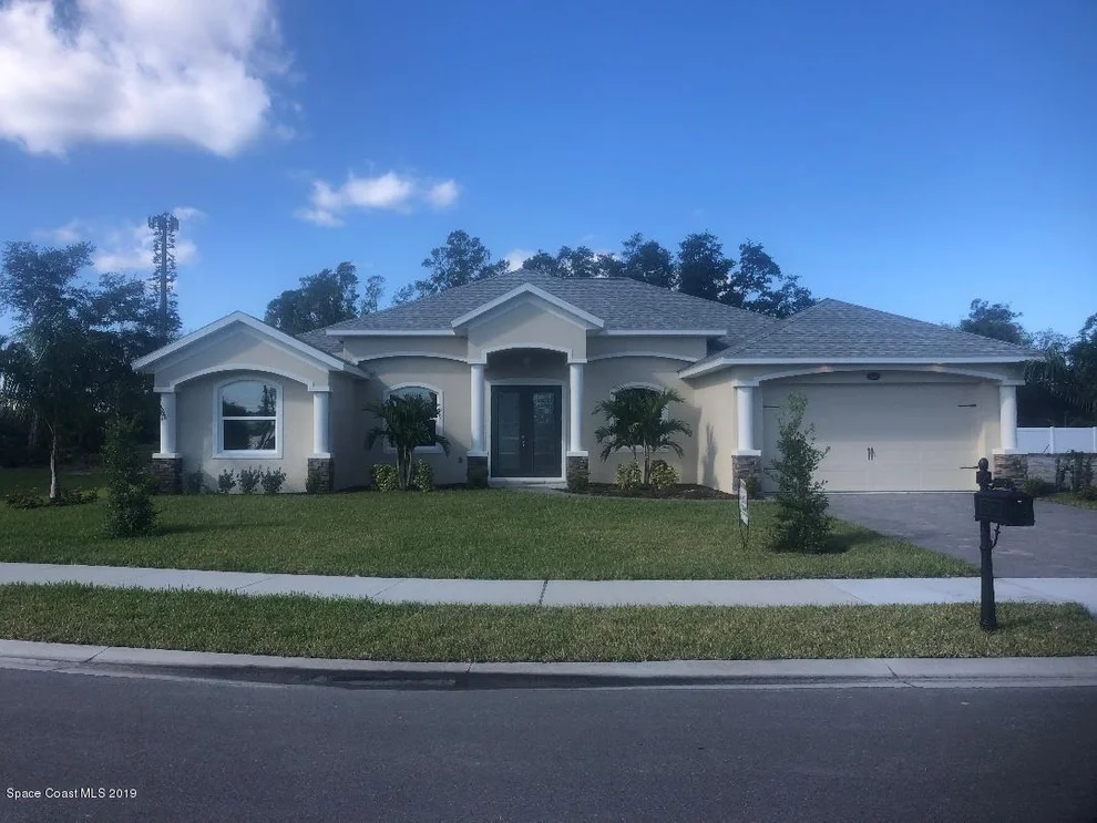 Unit for sale at 810 Hawk'S Ridge Court NE, Palm Bay, FL 32905