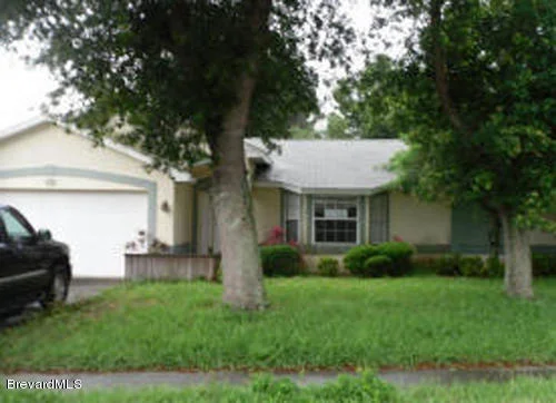 Unit for sale at 857 Hunters Creek Drive, West Melbourne, FL 32904