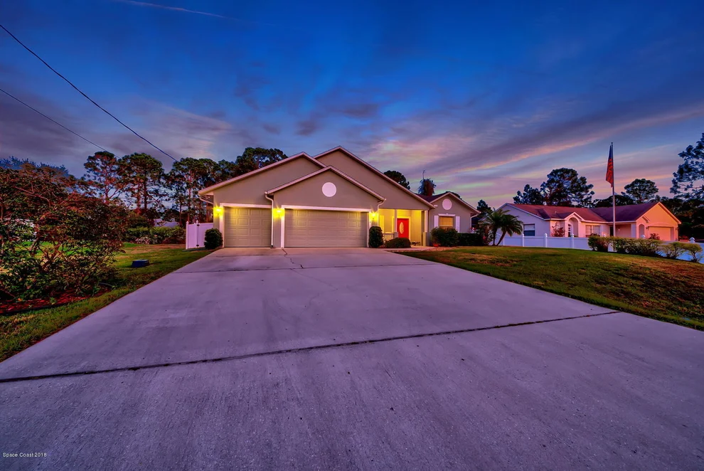 Unit for sale at 1271 Amelia Avenue SW, Palm Bay, FL 32908