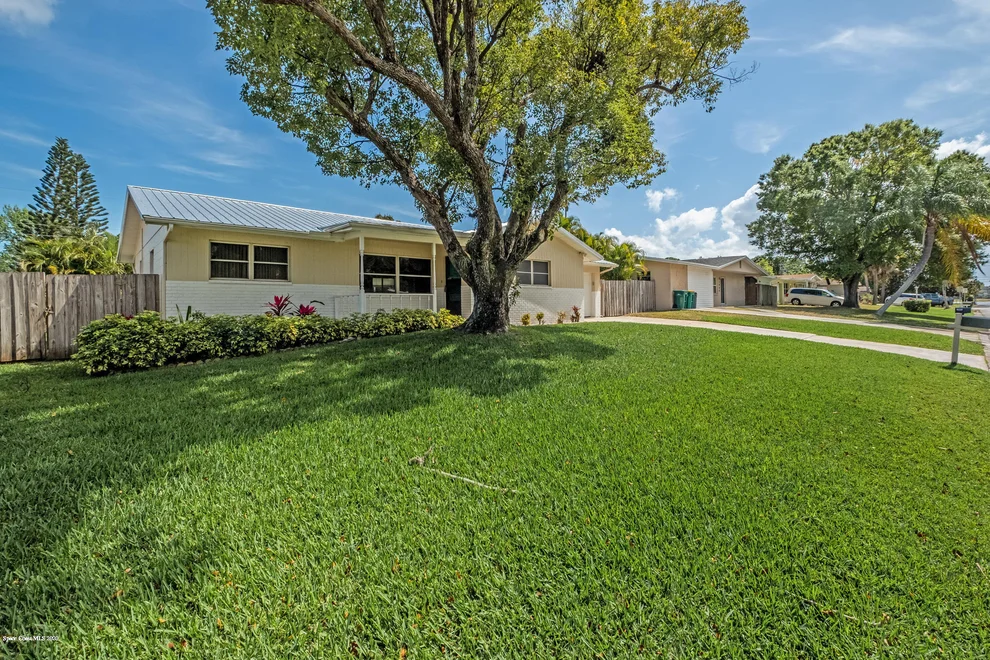 Unit for sale at 2903 S Fairway Drive, Melbourne, FL 32901