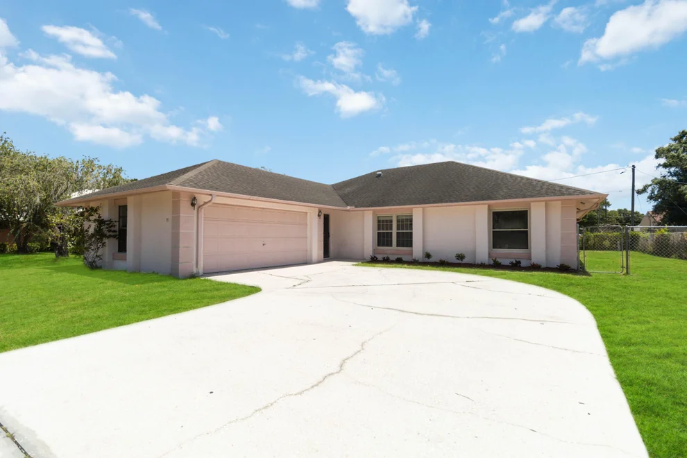 Unit for sale at 159 Gladiola Road NE, Palm Bay, FL 32907