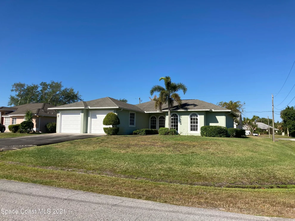 Unit for sale at 870 George Street, Sebastian, FL 32958