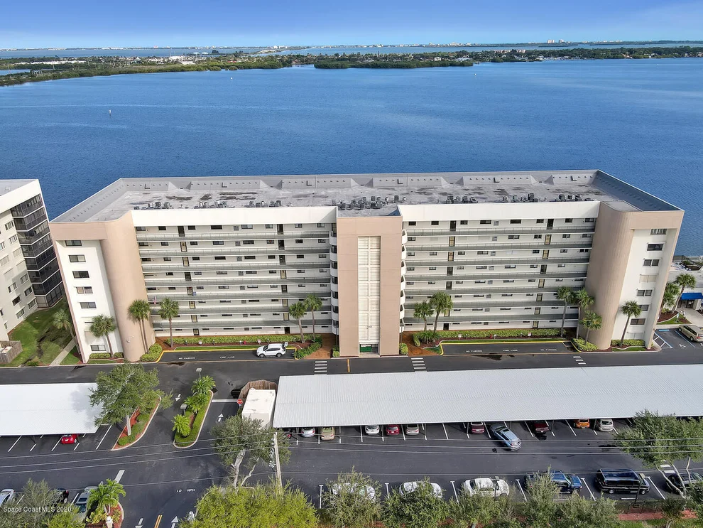 Unit for sale at 300 S Sykes Creek Parkway, Merritt Island, FL 32952