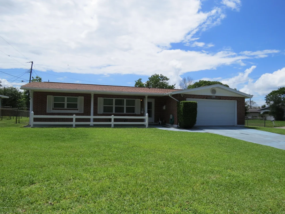 Unit for sale at 4300 Kent Avenue, Titusville, FL 32780