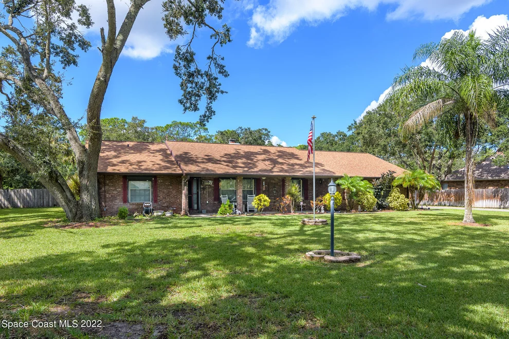 Unit for sale at 3460 Willowwood Drive, Melbourne, FL 32904