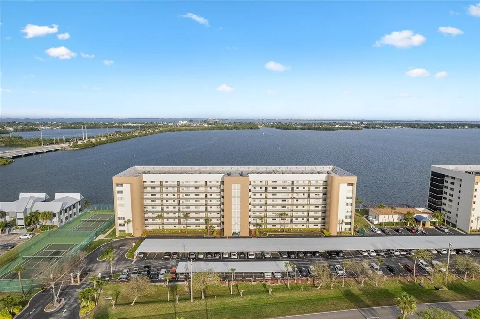 Unit for sale at 200 S Sykes Creek Parkway, Merritt Island, FL 32952
