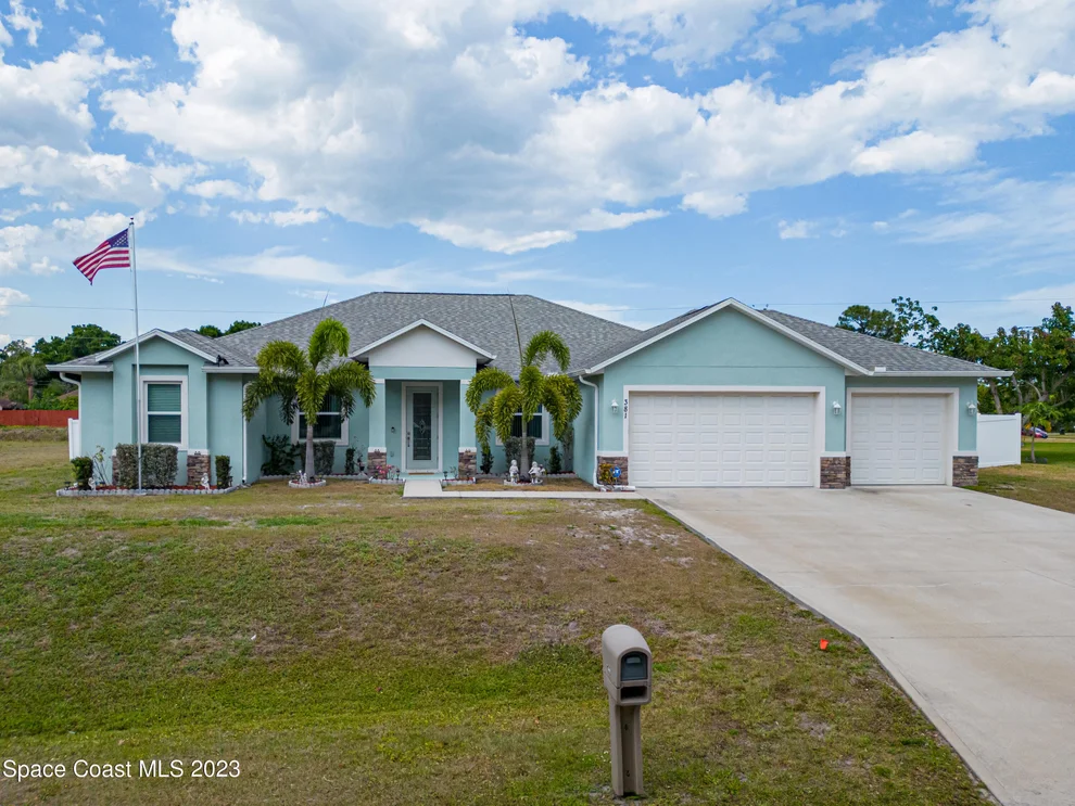 Unit for sale at 381 Narragansett Street NE, Palm Bay, FL 32907