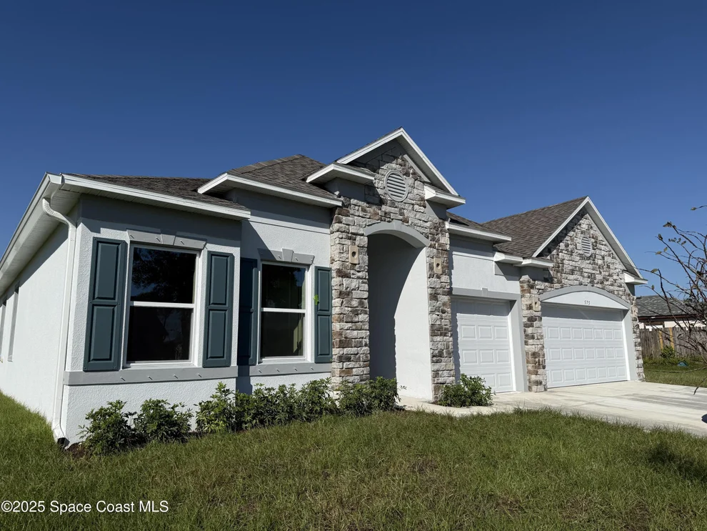 Unit for sale at 575 Sauders Road SE, Palm Bay, FL 32909