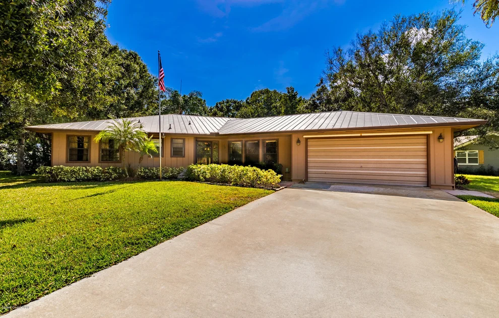 Unit for sale at 2945 7th Place, Vero Beach, FL 32968