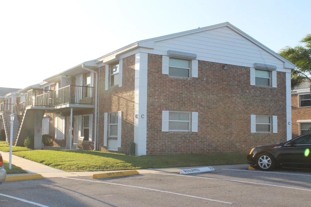 Unit for sale at 190 E Olmstead Drive, Titusville, FL 32780