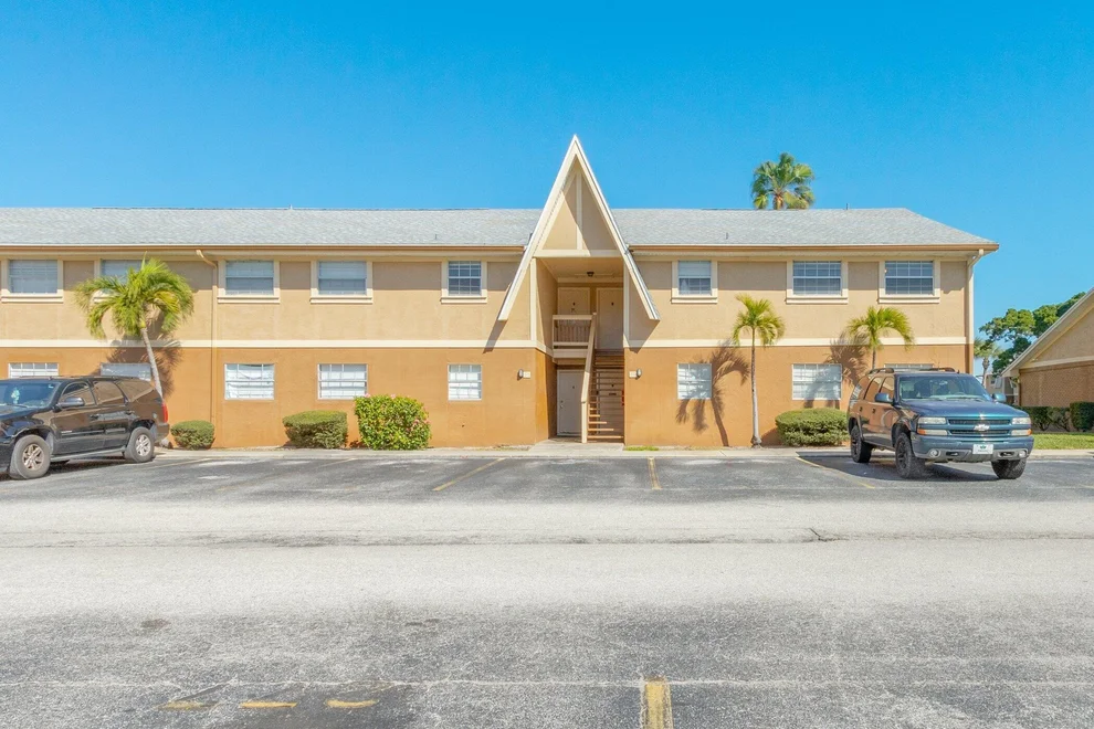 Unit for sale at 272 Ulster Lane, Melbourne, FL 32935